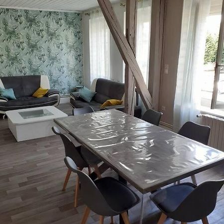 Super Logement En Plein Coeur De La Ville , Chez Tify บรีนเลอชาโต ภายนอก รูปภาพ